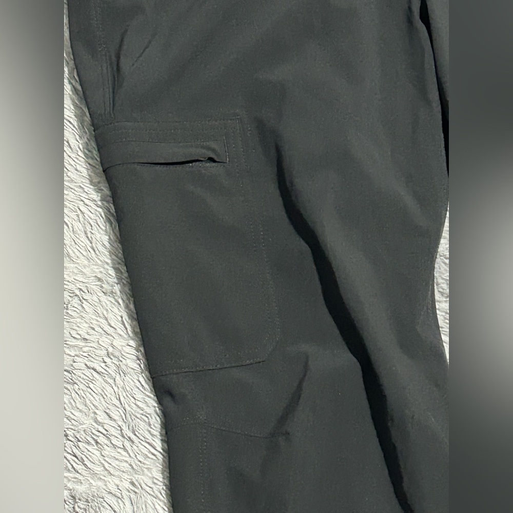 REI Co-op Women’s Technical Hiking Stretch Utility Pants in Black - Size 10P - Picture 4 of 12